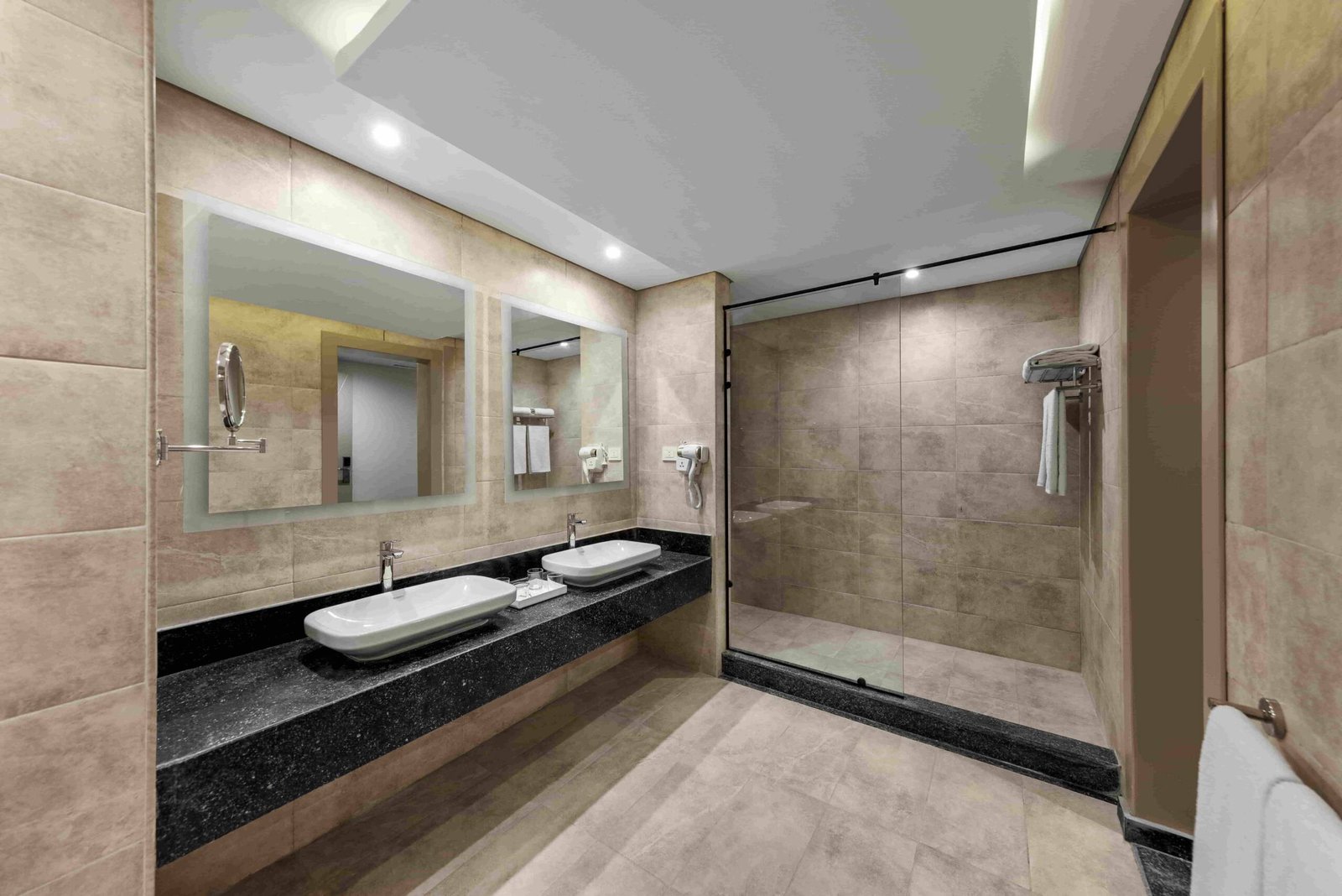 The V_Accommodation_Penthouse Bathroom